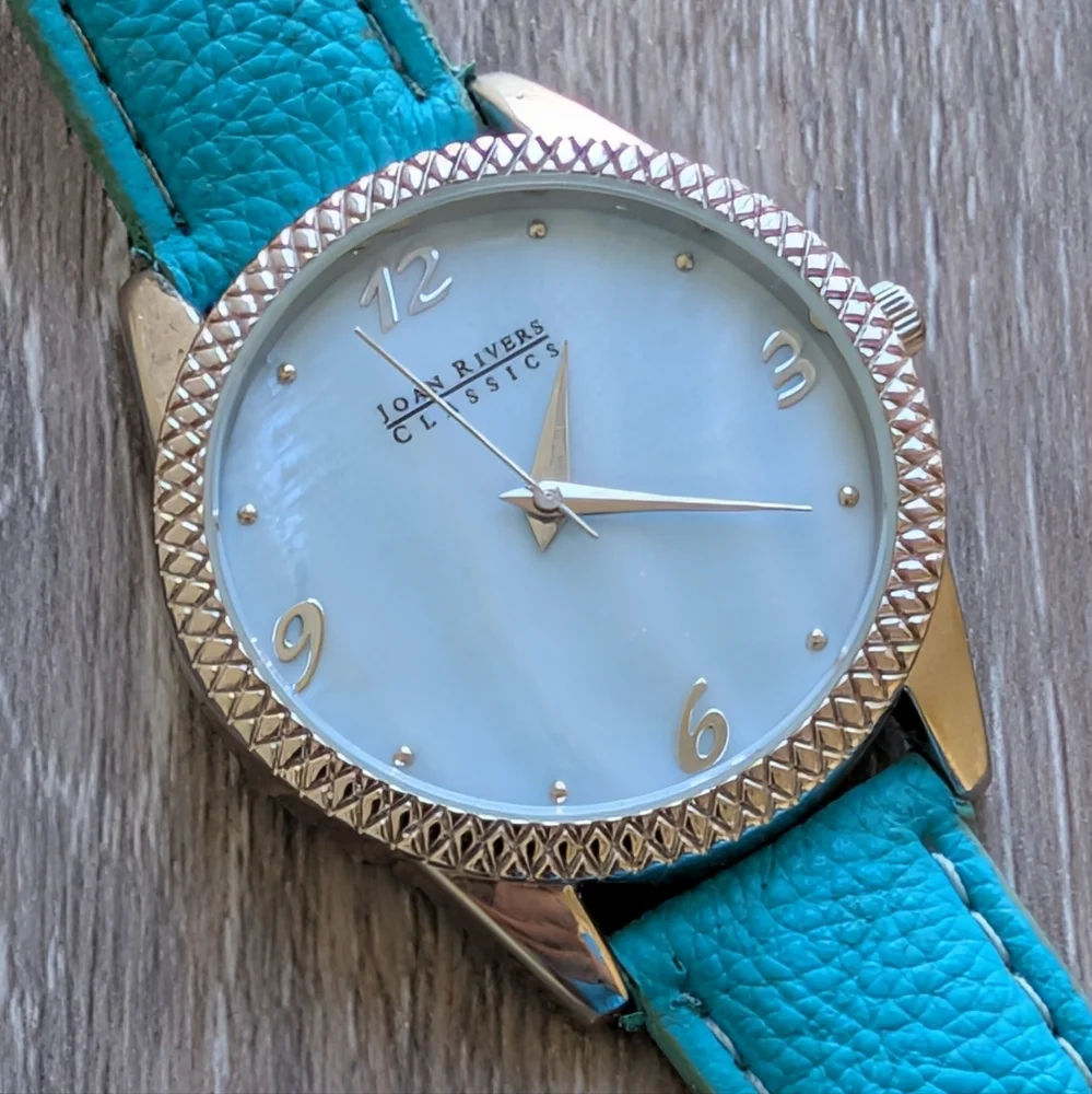 Joan Rivers Classics Collection Watch In Working Condition - Picture 2 of 8